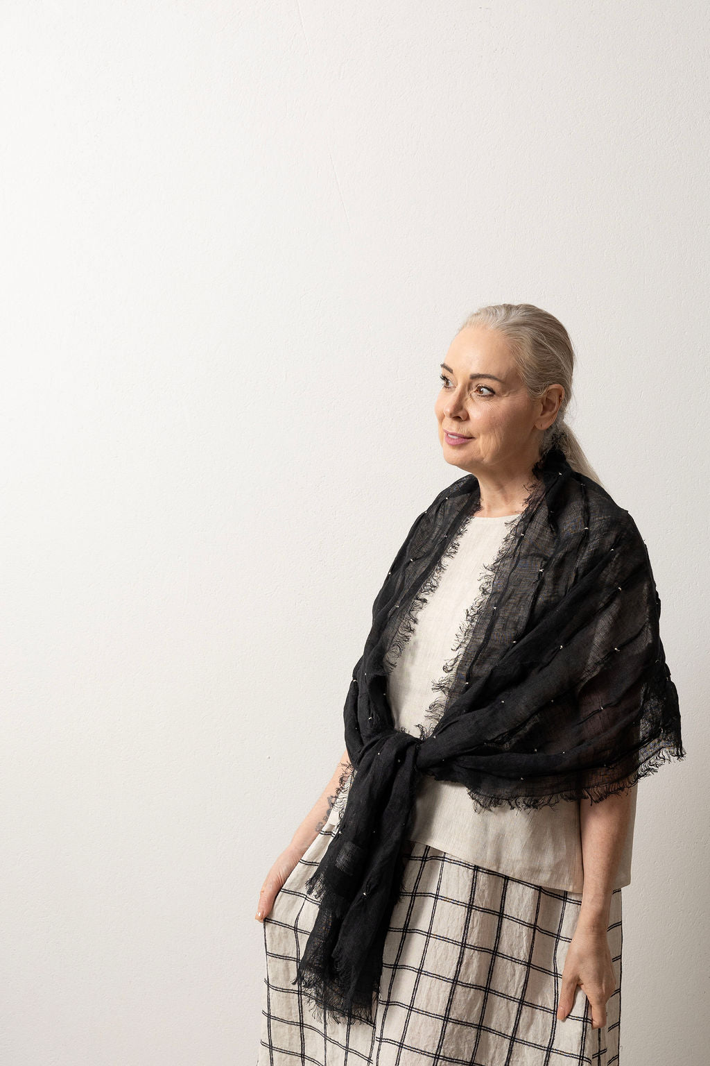 Hand-Embroidered Linen Gauze Scarf in Black