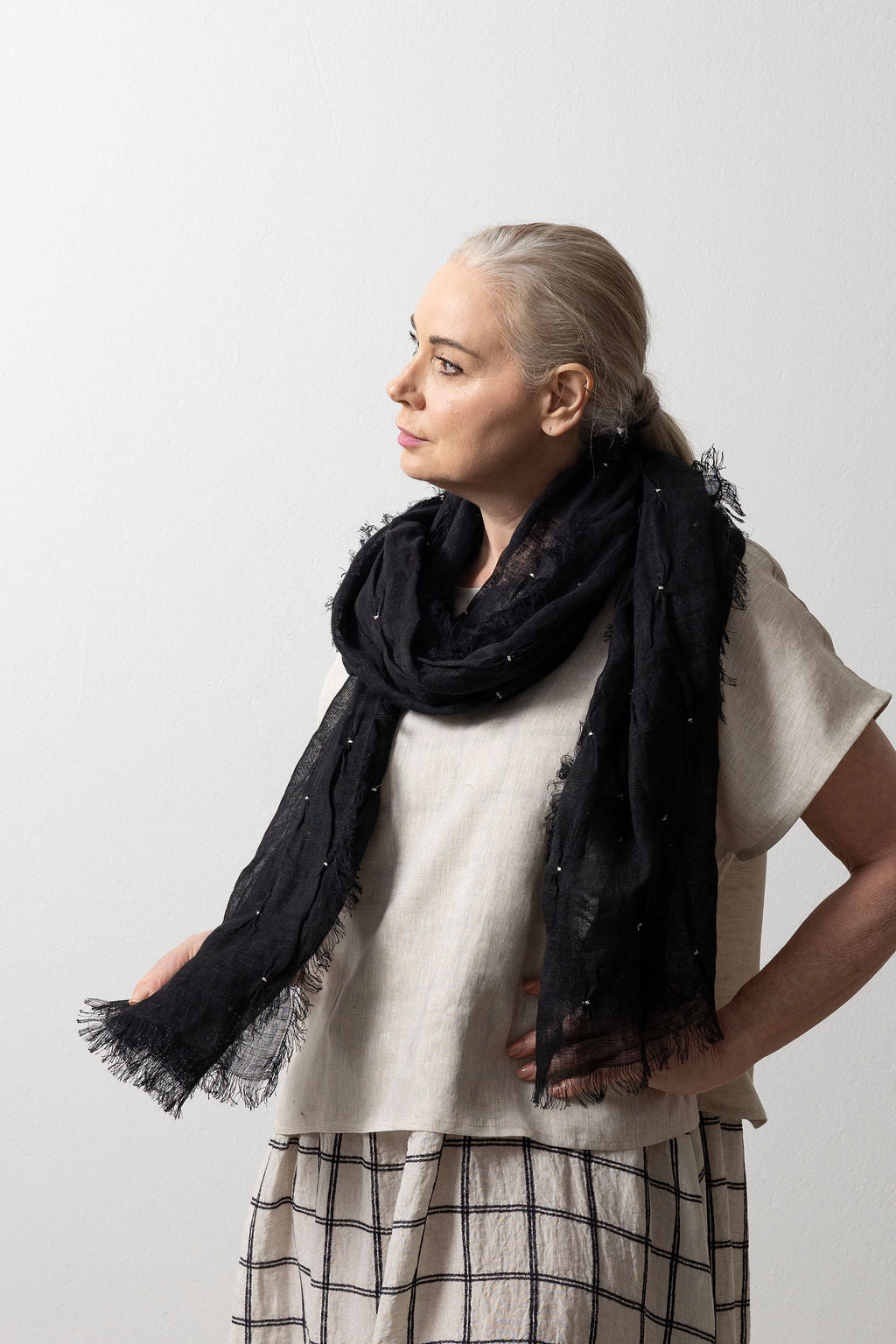 Hand-Embroidered Linen Gauze Scarf in Black