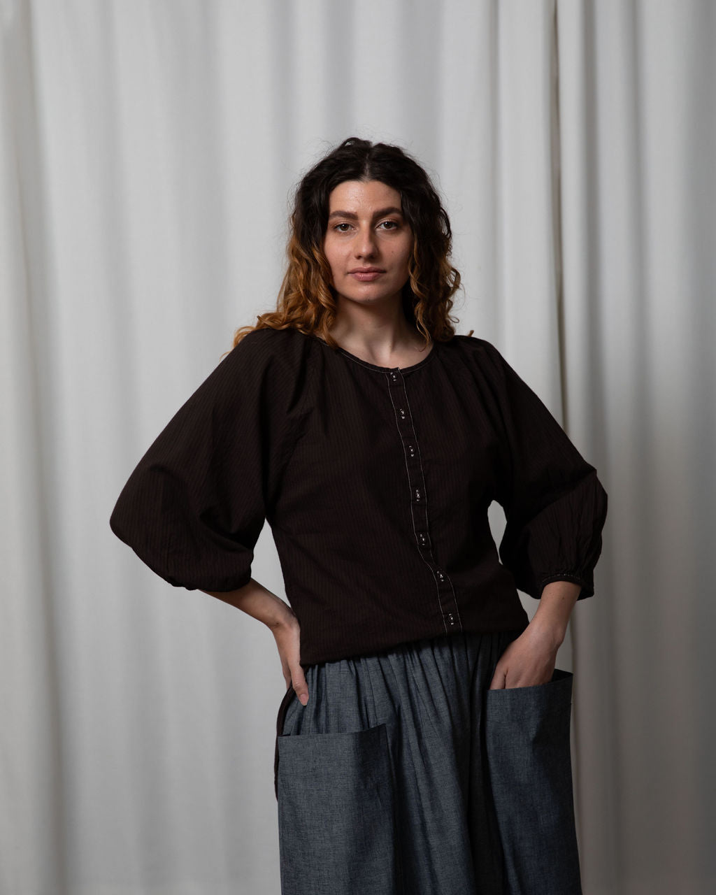Lucie Organic Cotton Shirt – Espresso Edition