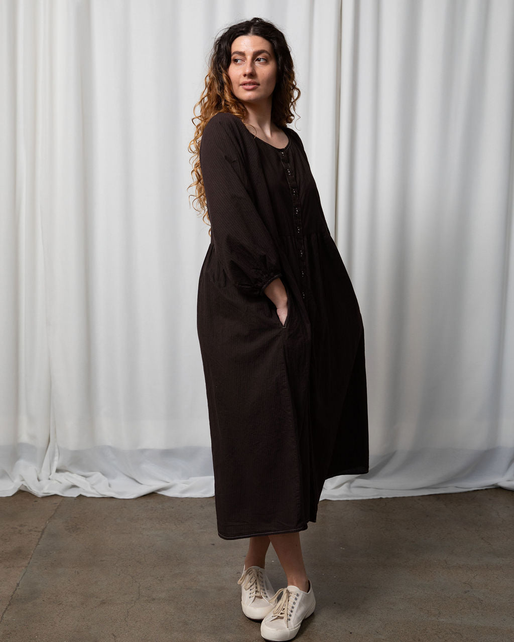 Layla Organic Cotton Dress – Espresso Edition