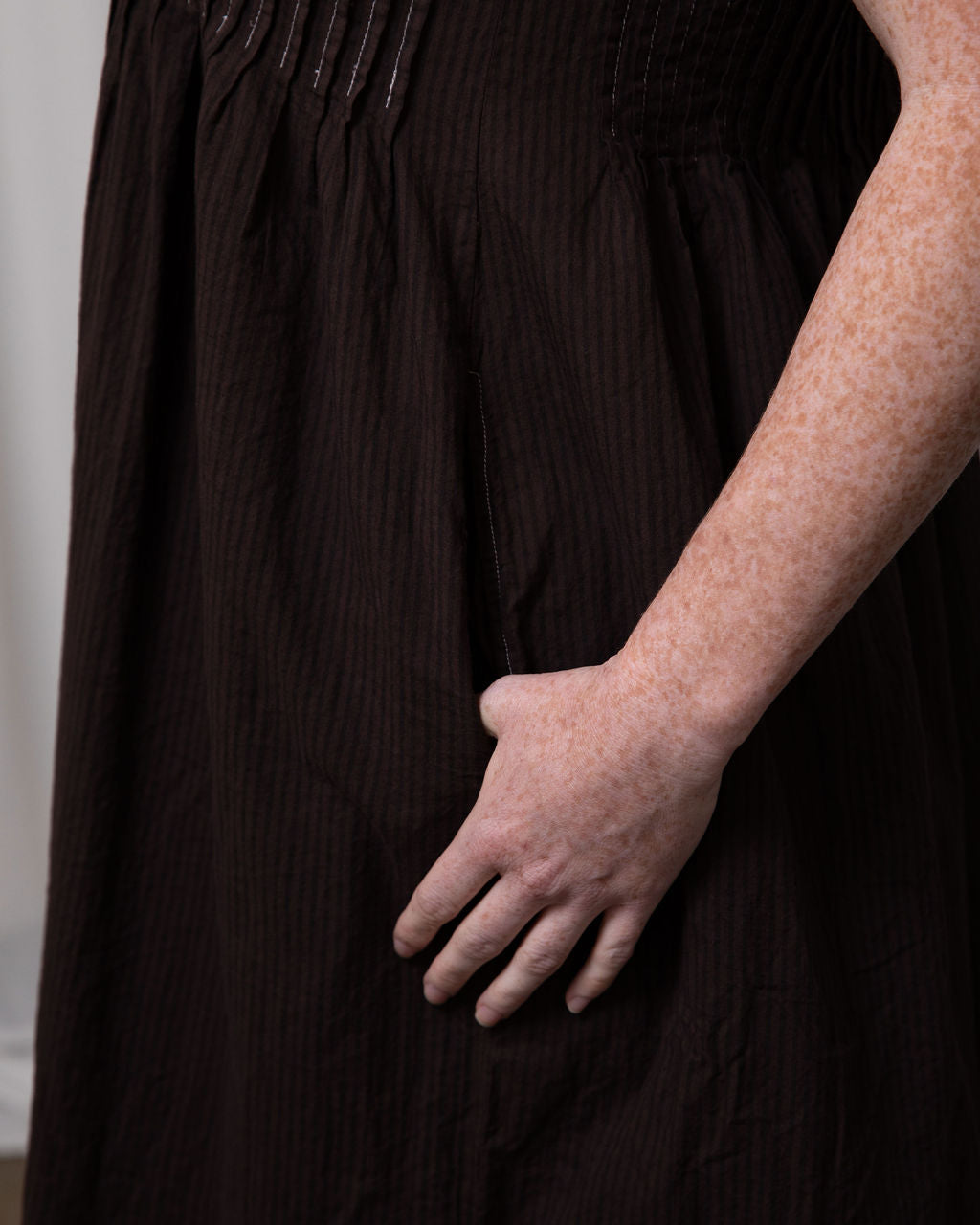 Amelie Organic Cotton Dress – Espresso Edition