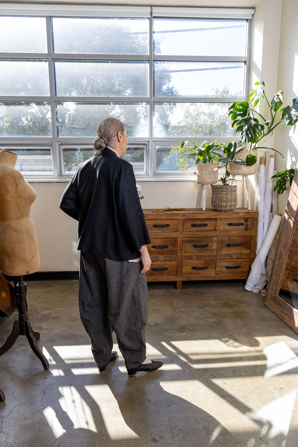 Chelsea Black Linen Jacket