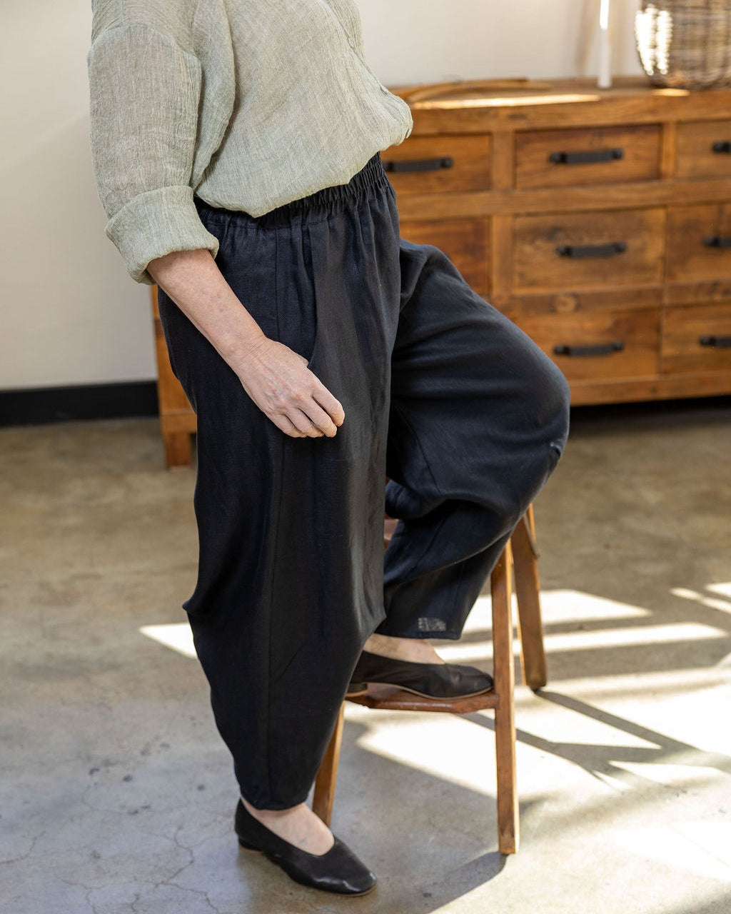 Tokyo Black Linen Pant - Longer Length