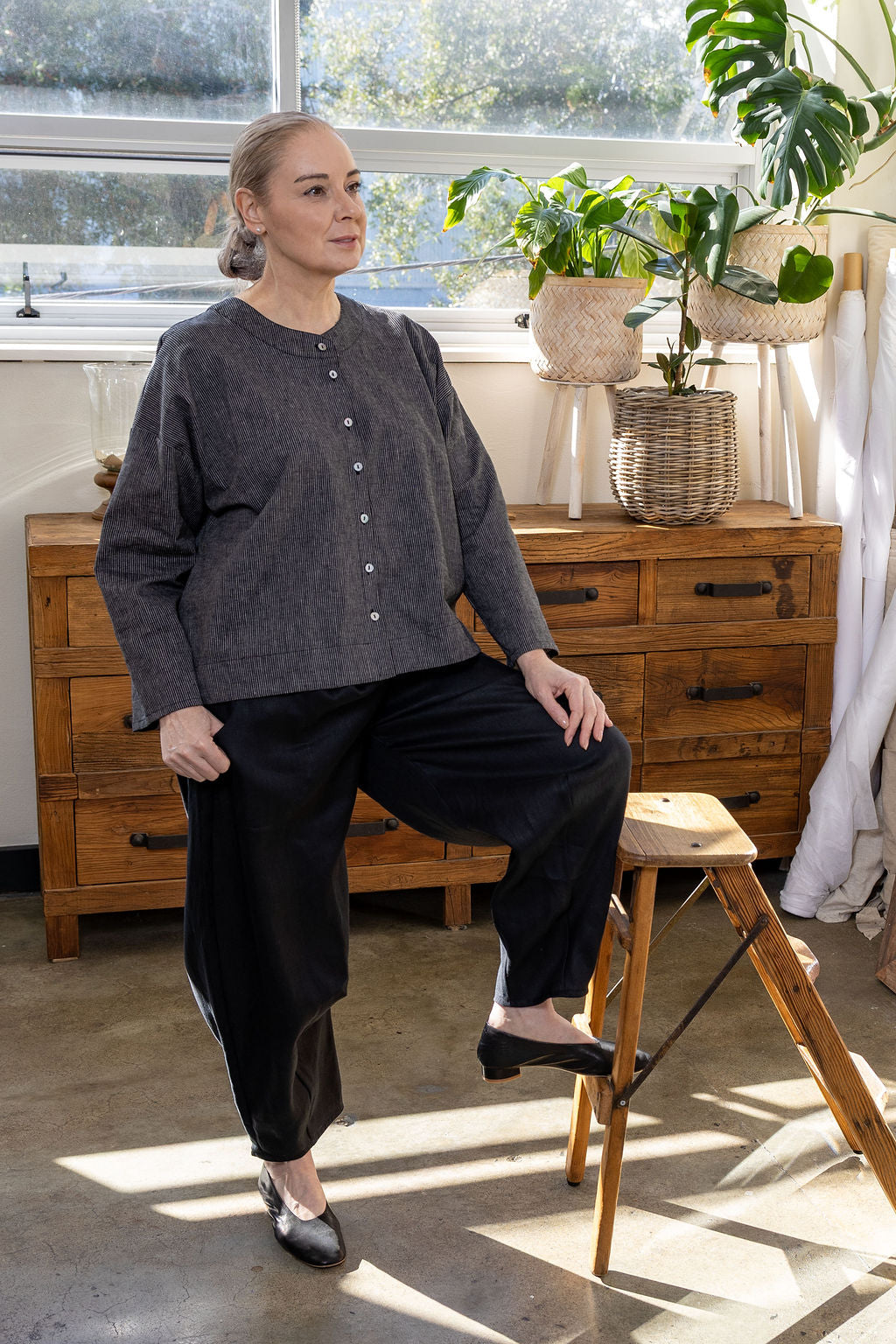 Tokyo Black Linen Pant - Longer Length