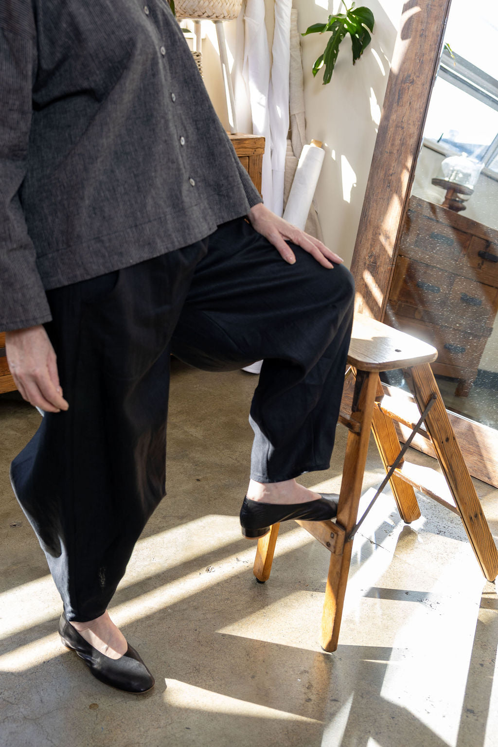 Tokyo Black Linen Pant - Longer Length