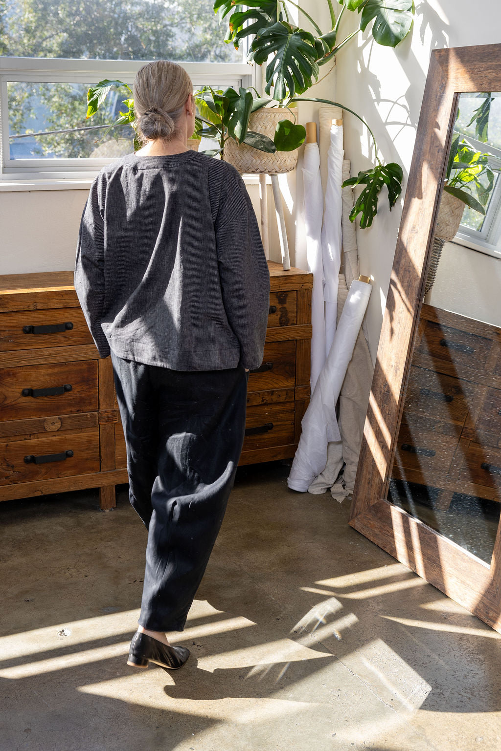 Tokyo Black Linen Pant - Longer Length