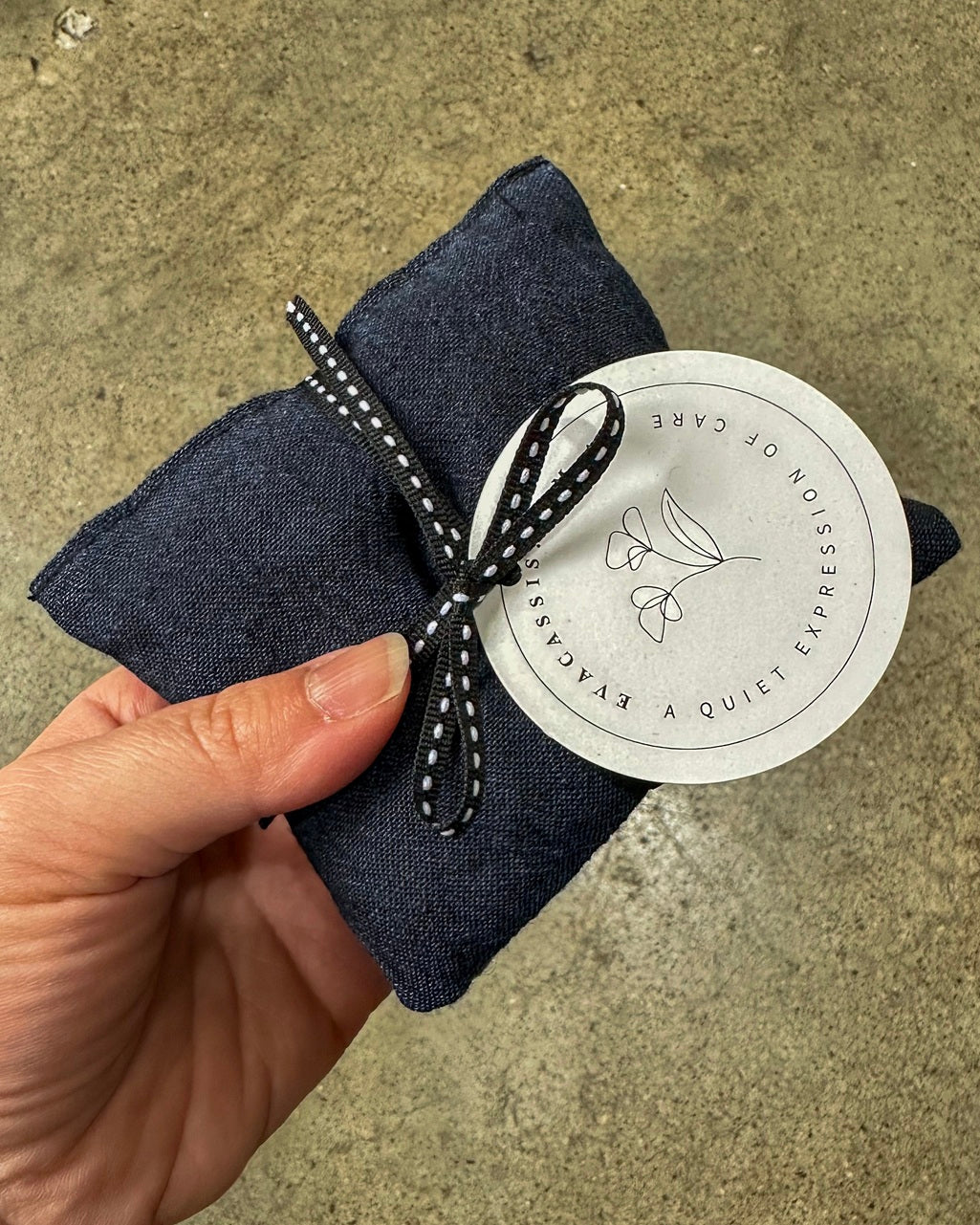 Medium Navy Linen Lavender Sachets - 2 pack